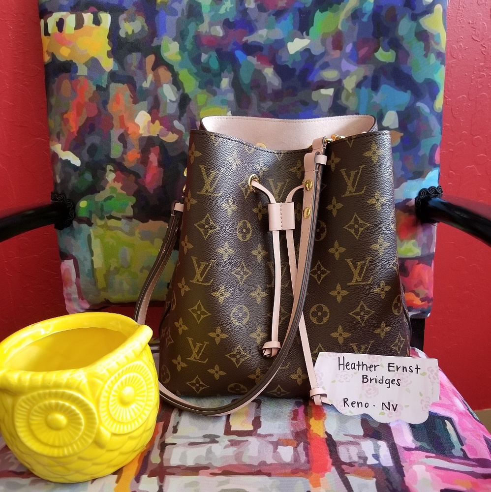 SOLD! Louis Vuitton NeoNoe Rose Poudre